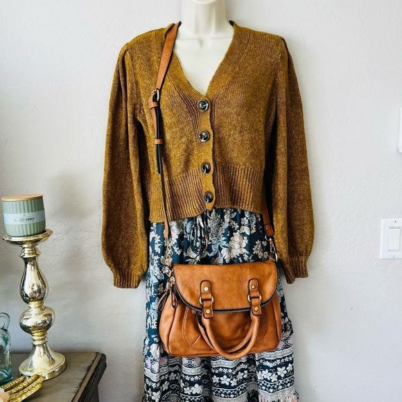 VICI Urban Expressions flap bag camel NWOT long strap and handles 2 way wear cro - Picture 4 of 16